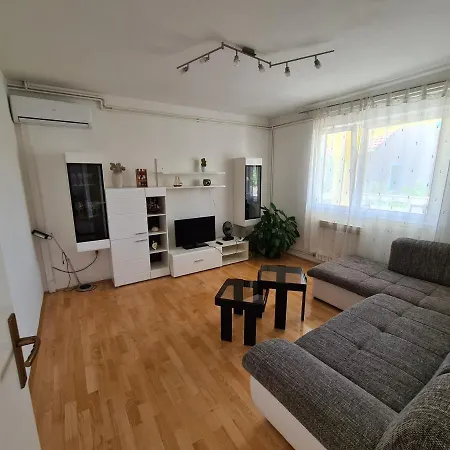 Ivana Apartment *